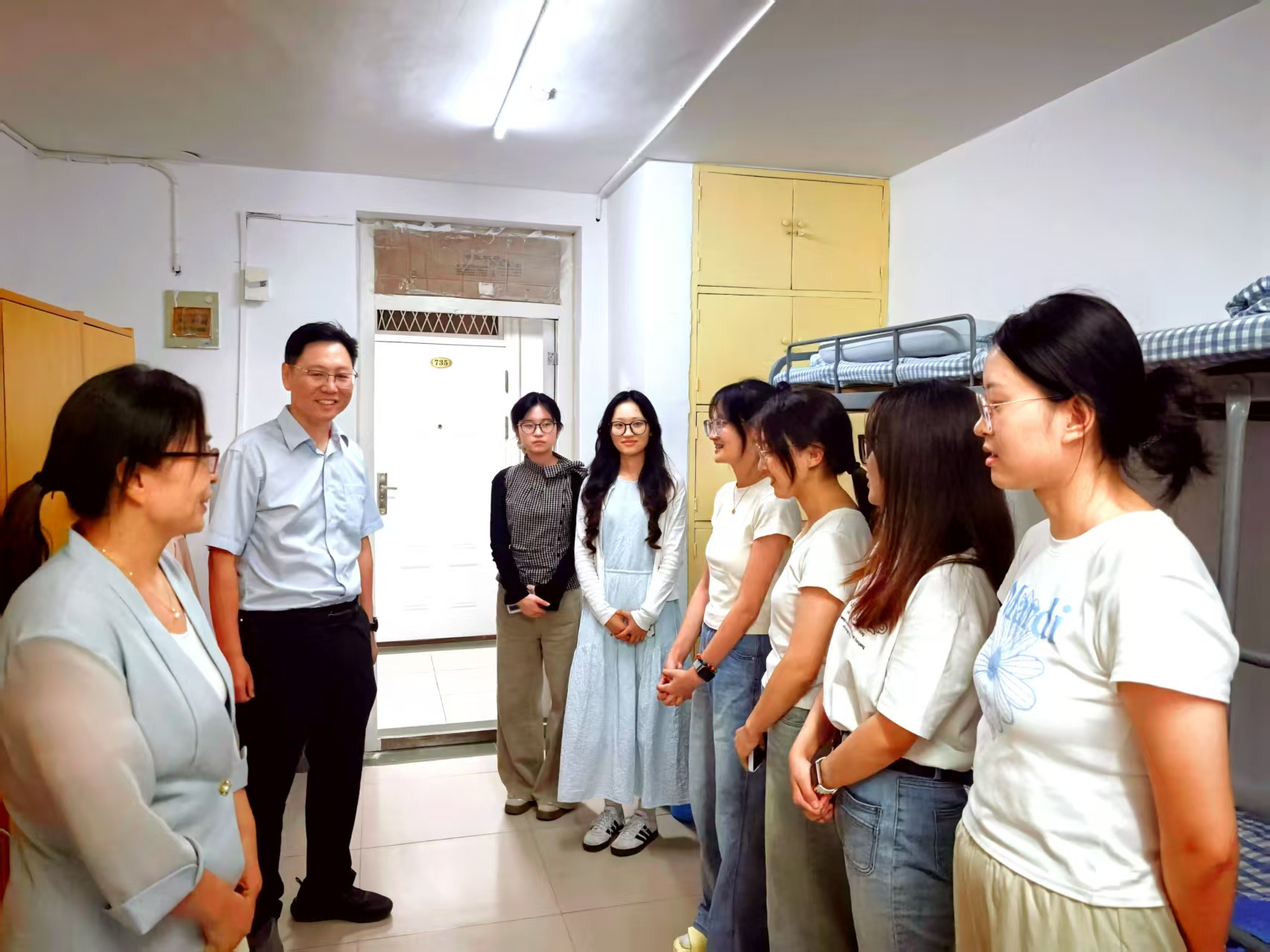 <span style='bottom:20px;color:#101010; font-size:17px;;'>文法学院开展2026级新生宿舍走访活动</span><br><br><br>